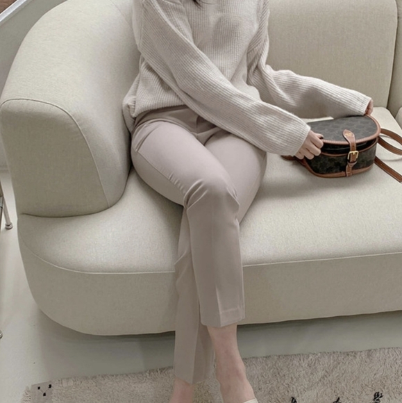 yesstyle Pants - *SOLD*Yesstyle Beige mid rise pants size M